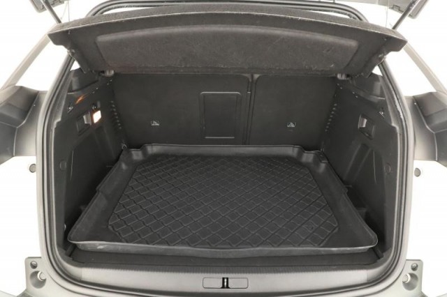 Peugeot 3008  1.5 BlueHDi 