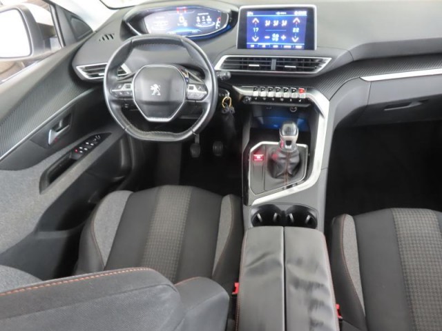Peugeot 5008  PureTech 130 