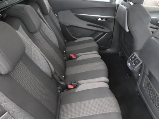 Peugeot 5008  PureTech 130 
