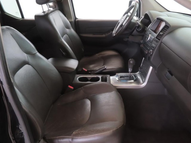 Nissan Navara  3.0 dCi 