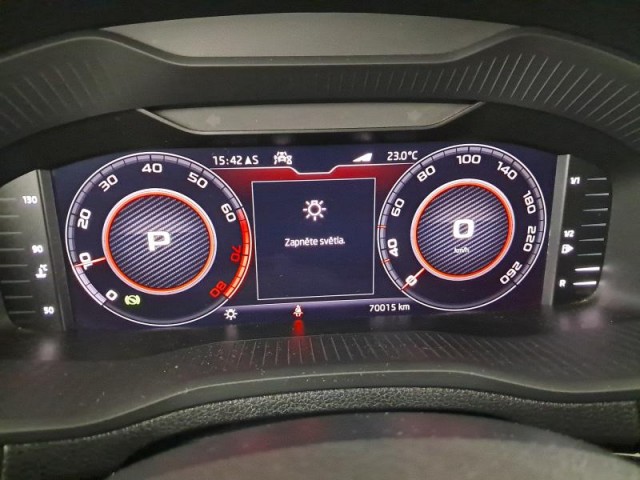 Škoda Karoq  1.5 TSI Sportline