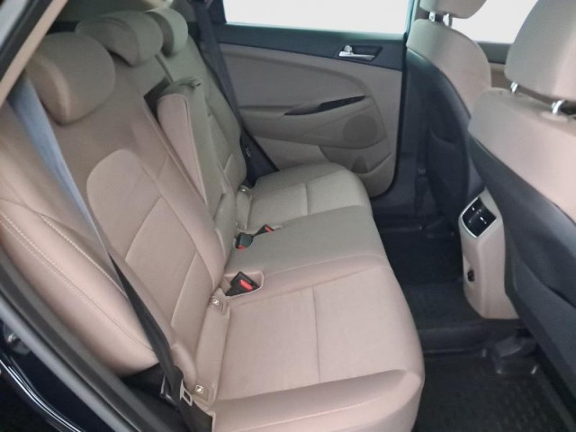 Hyundai Tucson  2.0 CRDi 