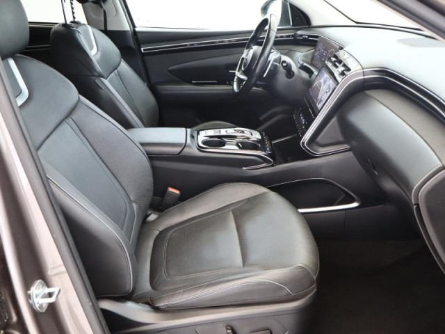 Hyundai Tucson  1.6 T-GDI PHEV 