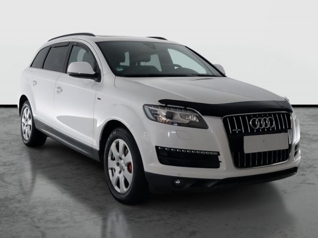 Audi Q7  3.0 TDI .