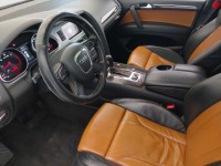 Audi Q7  3.0 TDI .