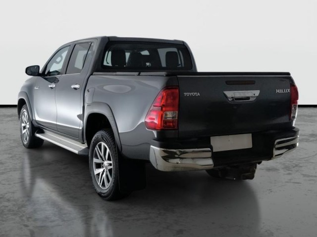 Toyota Hilux  2.4 D-4D DoubleCab