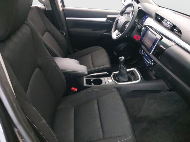 Toyota Hilux  2.4 D-4D DoubleCab