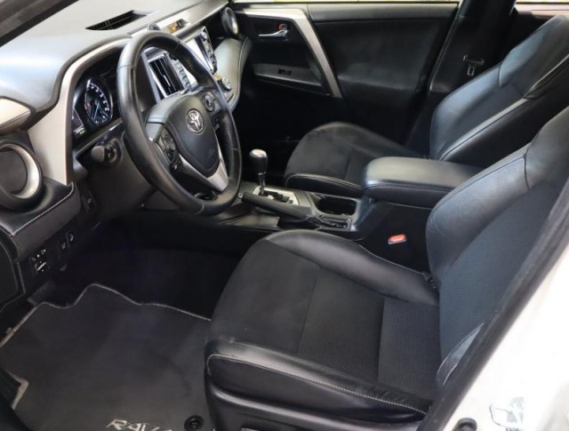 Toyota RAV 4  2.5 Hybrid Executive