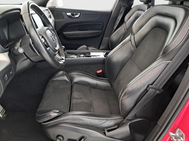 Volvo XC60  T5 AWD R-Design