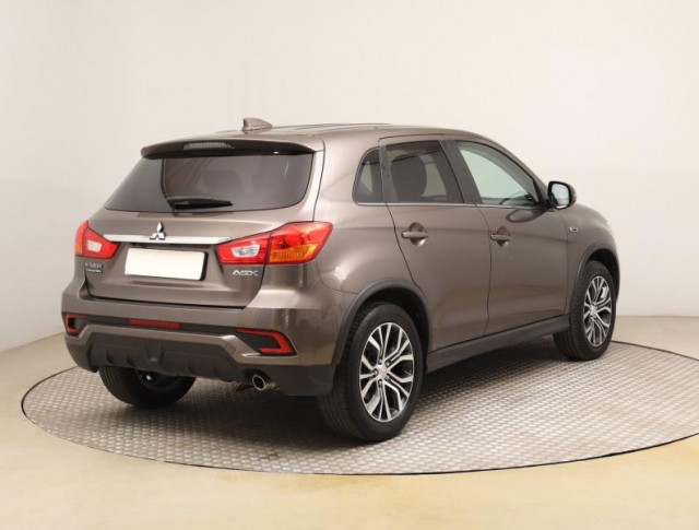 Mitsubishi ASX  1.6 MIVEC 