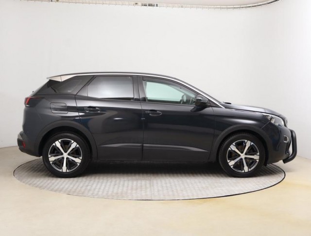 Peugeot 3008  1.2 PureTech 