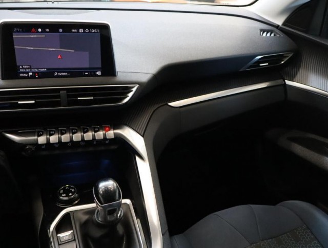 Peugeot 3008  1.2 PureTech 