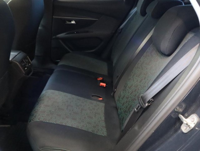 Peugeot 3008  1.2 PureTech 