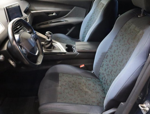 Peugeot 3008  1.2 PureTech 