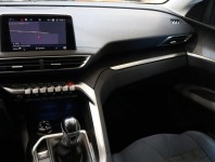 Peugeot 3008  1.2 PureTech 