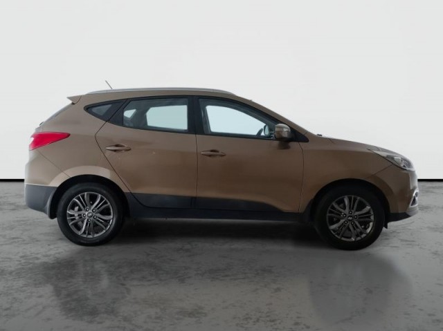 Hyundai ix35  2.0 CRDi Trikolor