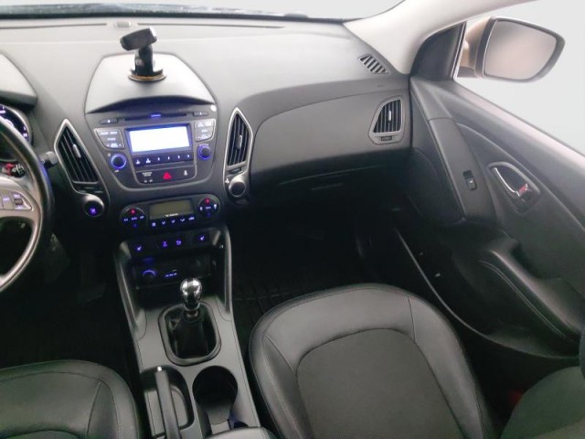 Hyundai ix35  2.0 CRDi Trikolor