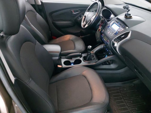 Hyundai ix35  2.0 CRDi Trikolor
