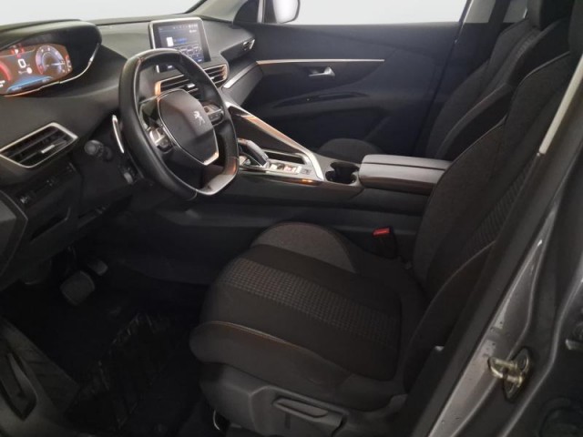 Peugeot 5008  1.5 BlueHDi 
