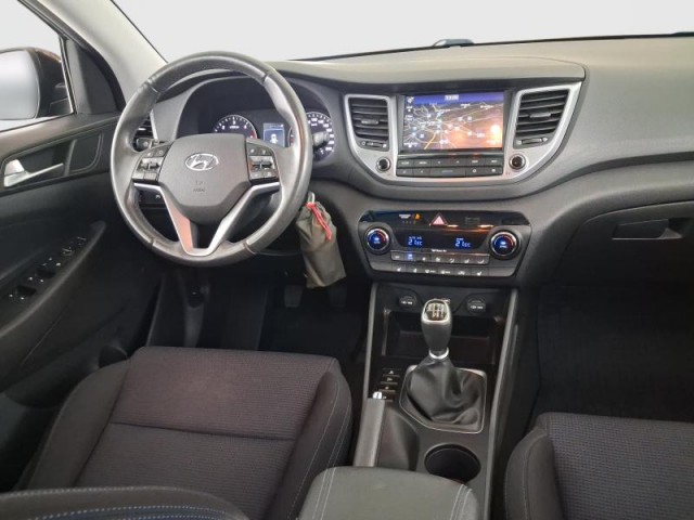 Hyundai Tucson  1.7 CRDi Trikolor