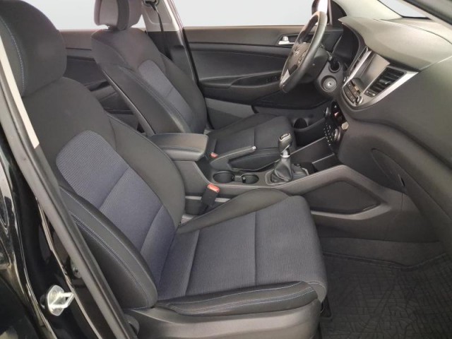 Hyundai Tucson  1.7 CRDi Trikolor