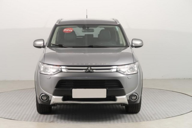 Mitsubishi Outlander  2.2 DI-D 