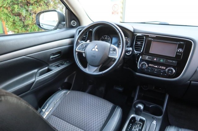 Mitsubishi Outlander  2.2 DI-D 