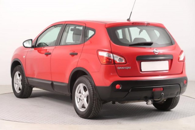 Nissan Qashqai  1.6 