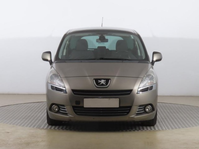 Peugeot 5008  1.6 HDi 