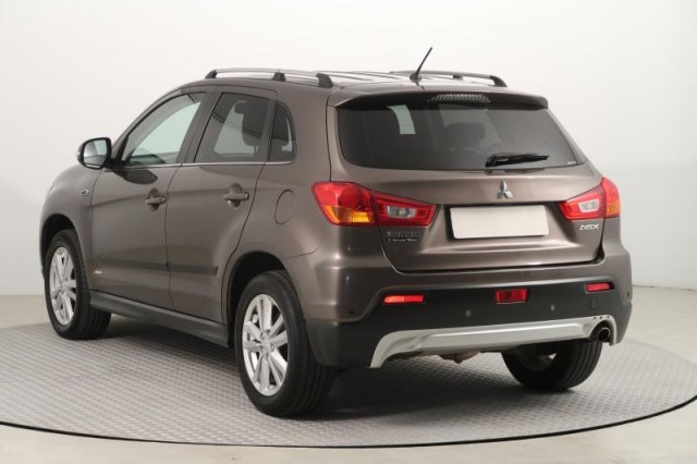 Mitsubishi ASX  1.8 DI-D MIVEC 