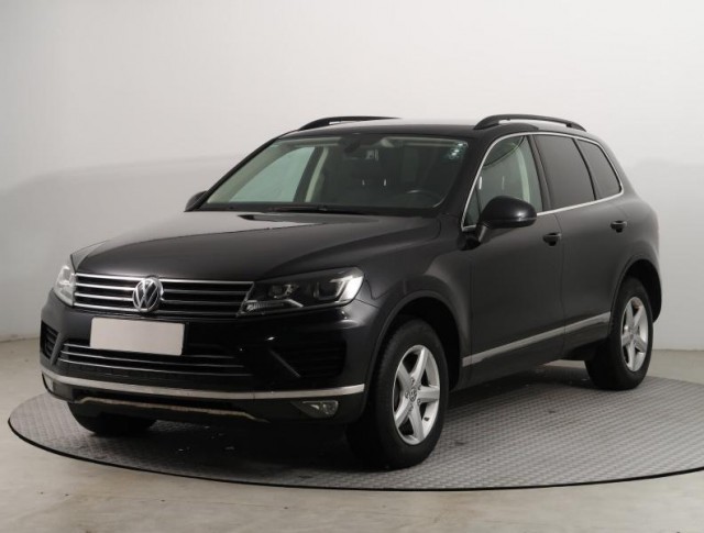 Volkswagen Touareg  3.0 TDI 