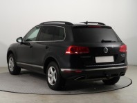 Volkswagen Touareg  3.0 TDI 