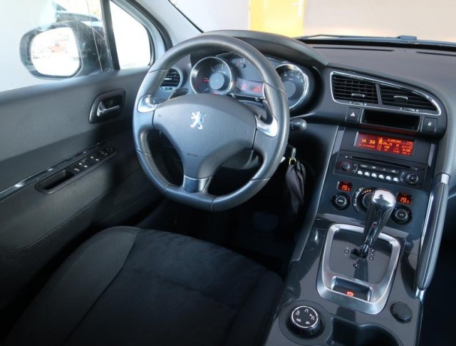 Peugeot 3008  1.6 HDi 