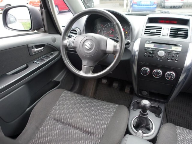 Suzuki SX4  1.6 VVT 