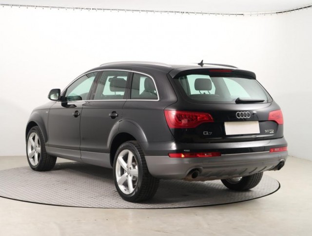 Audi Q7  3.0 TDI 