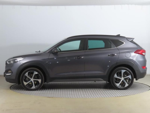 Hyundai Tucson  2.0 CRDi 