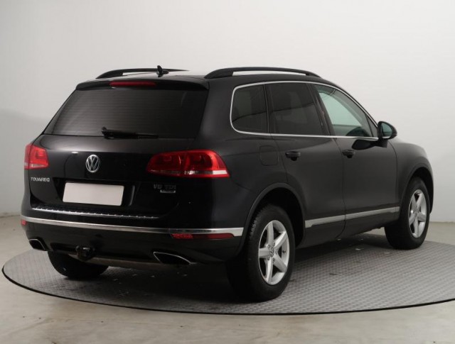 Volkswagen Touareg  3.0 TDI 