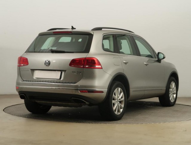 Volkswagen Touareg  3.0 TDI Business