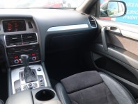 Audi Q7  3.0 TDI 