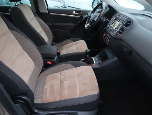 Volkswagen Tiguan  2.0 TDI 