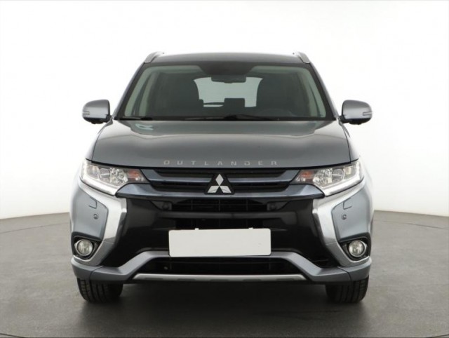 Mitsubishi Outlander  2.0 PHEV 