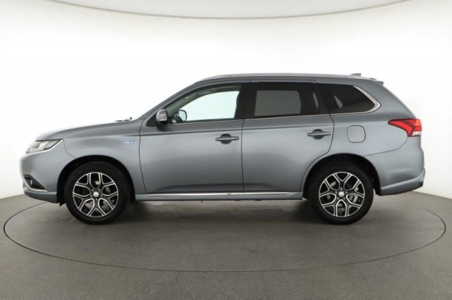 Mitsubishi Outlander  2.0 PHEV 