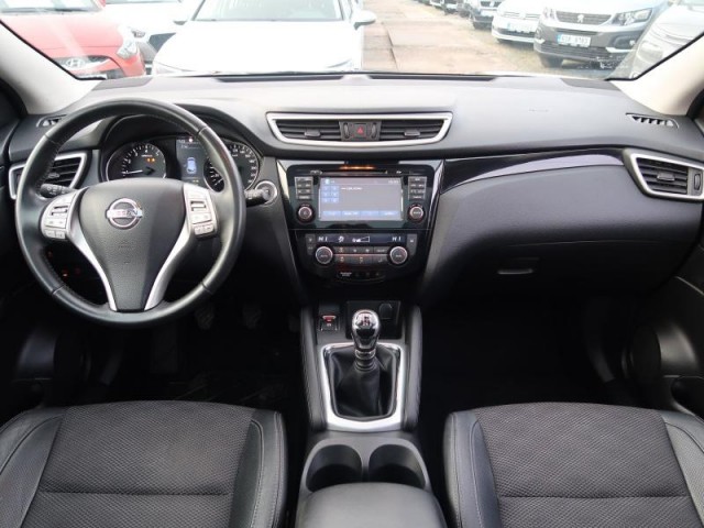 Nissan Qashqai  1.2 DIG-T 