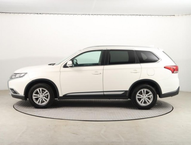 Mitsubishi Outlander  2.0 