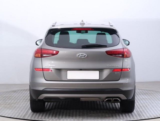 Hyundai Tucson  2.0 CRDi 