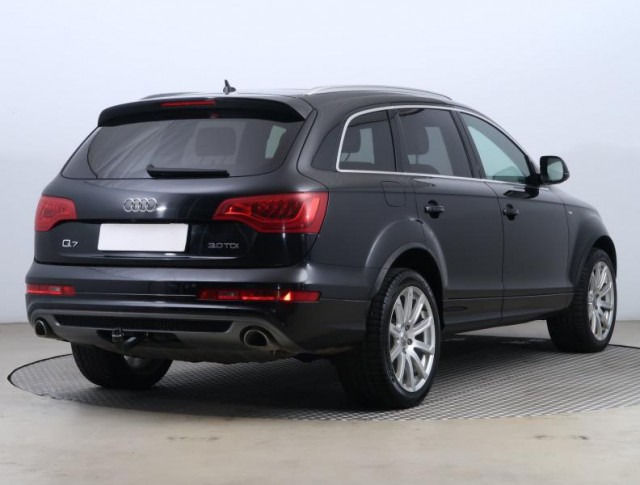 Audi Q7  3.0 TDI 