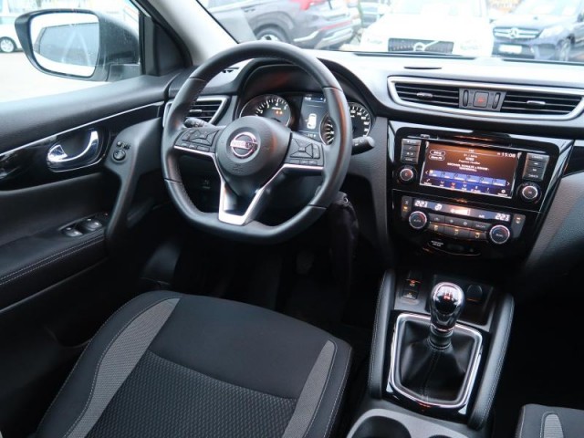 Nissan Qashqai  1.3 DIG-T 