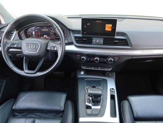 Audi Q5  2.0 TDI 