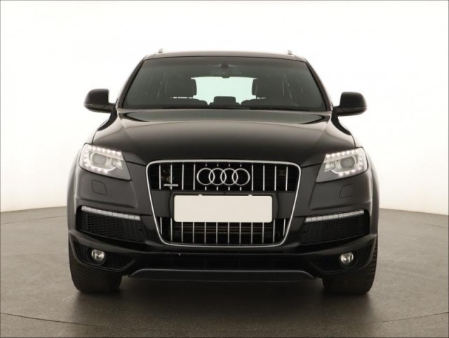 Audi Q7  3.0 TDI S-Line