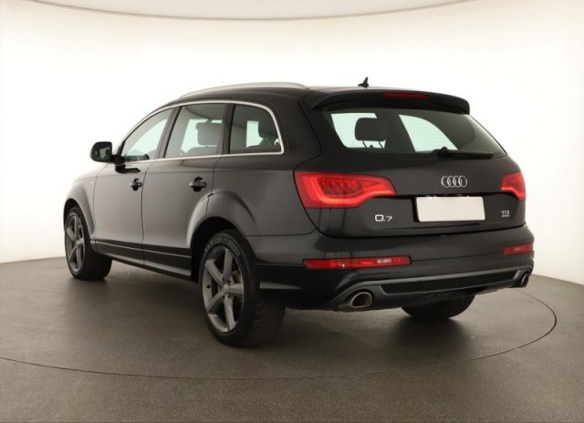 Audi Q7  3.0 TDI S-Line